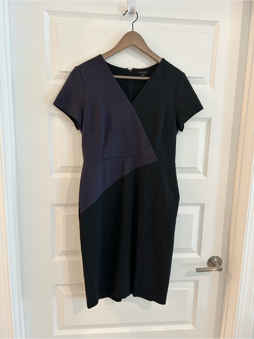 Ann Taylor Colorblock Midi Dress Black Navy Size 8